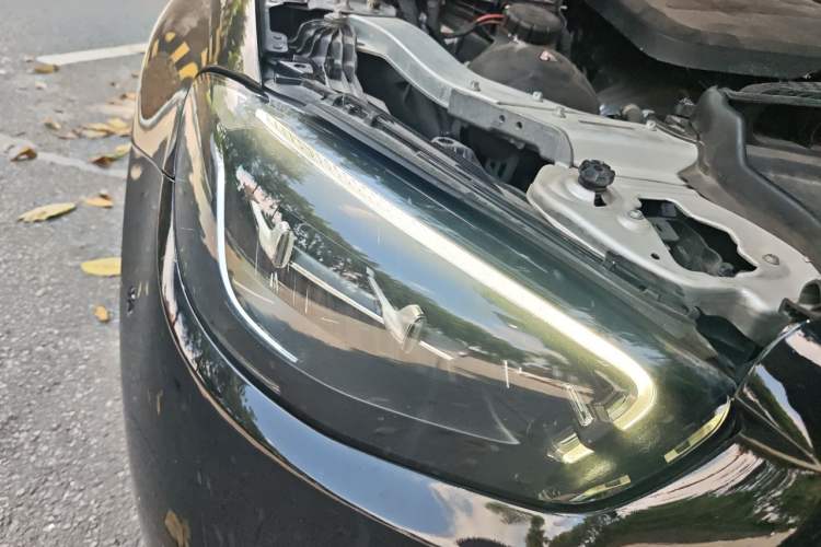 Used Mercedes-Benz E-Class 2021 E 300 L Sporty and Stylish Model Right Front Headlight