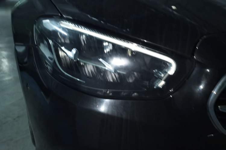 Used Mercedes-Benz E-Class 2021 Restyled E 300 L Luxury Edition Right Front Headlight