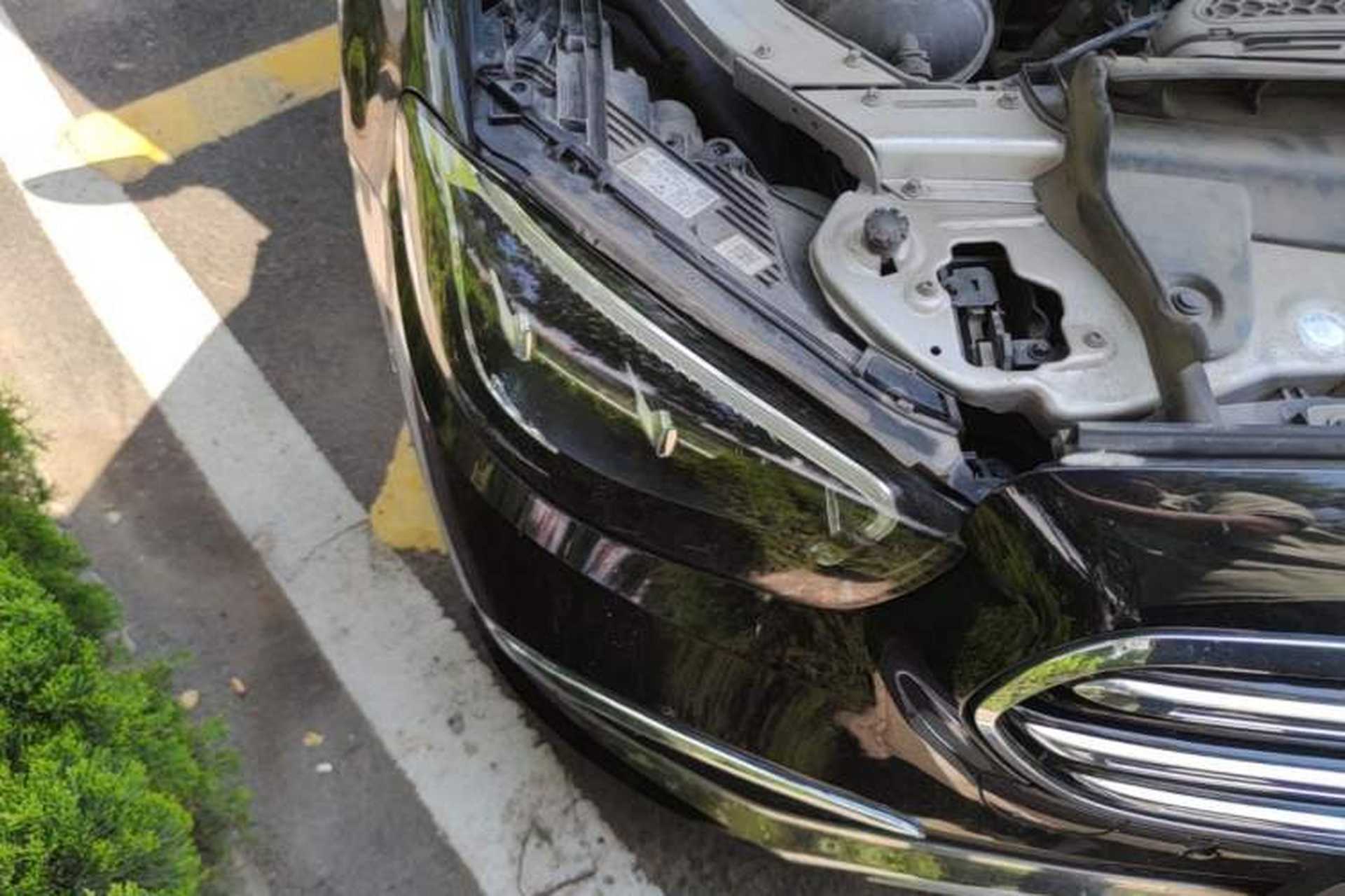 Used Mercedes-Benz E-Class 2021 E 260 L Sport Edition Right Front Headlight