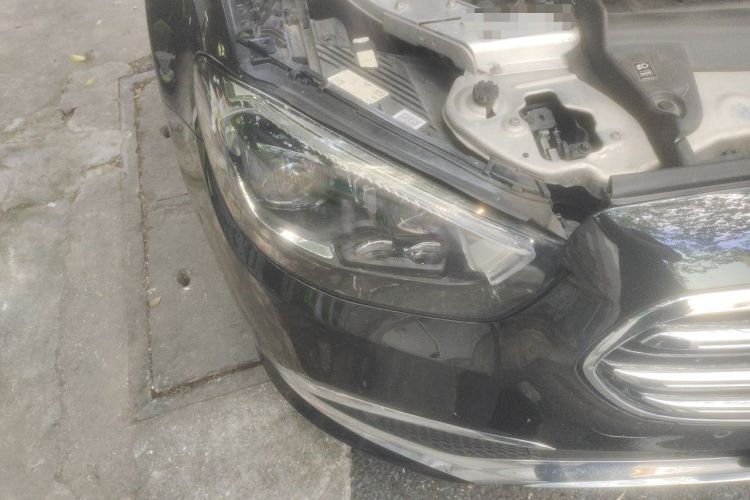 Used Mercedes-Benz E-Class 2021 E 300 L Premium Edition Right Front Headlight