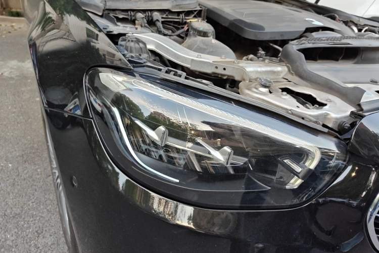 Used Mercedes-Benz E-Class 2021 E 300 L Stylish Model Right Front Headlight