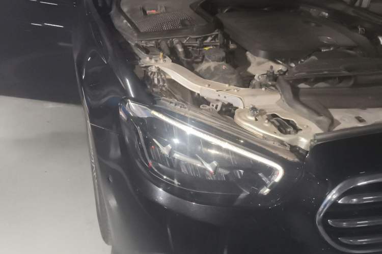 Used Mercedes-Benz E-Class 2021 Restyled E 300 L Luxury Edition Right Front Headlight