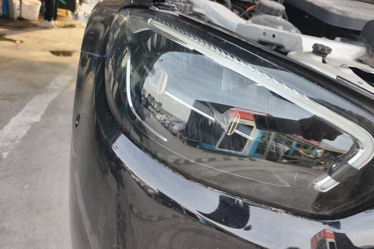 Used Mercedes-Benz E-Class 2021 E 300 L Sport Luxury Edition Right Front Headlight