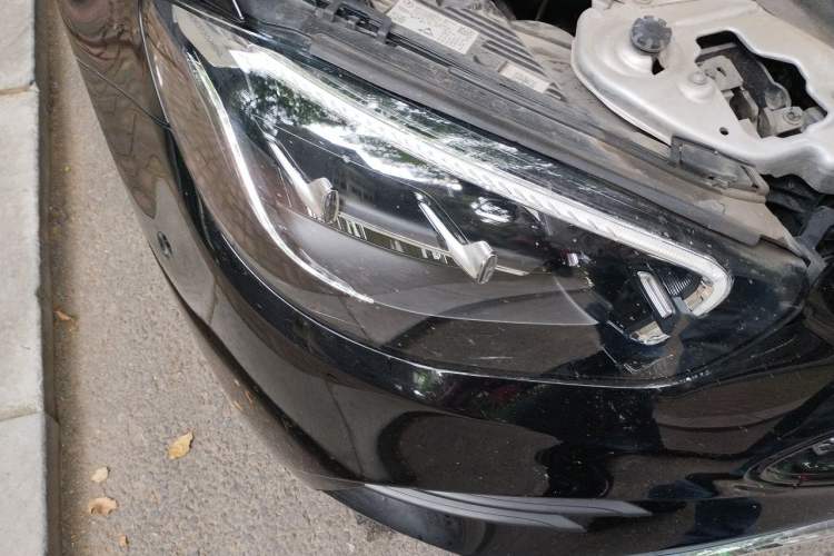 Used Mercedes-Benz E-Class 2021 E 300 L Sporty and Stylish Model Right Front Headlight
