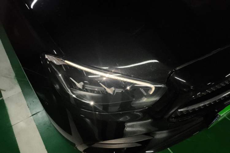 Used Mercedes-Benz E-Class 2021 E 260 Stylish Sports Edition Right Front Headlight