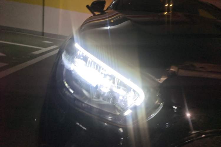 Used Mercedes-Benz E-Class 2021 Restyled E 300 L Sporty and Stylish Edition Right Front Headlight