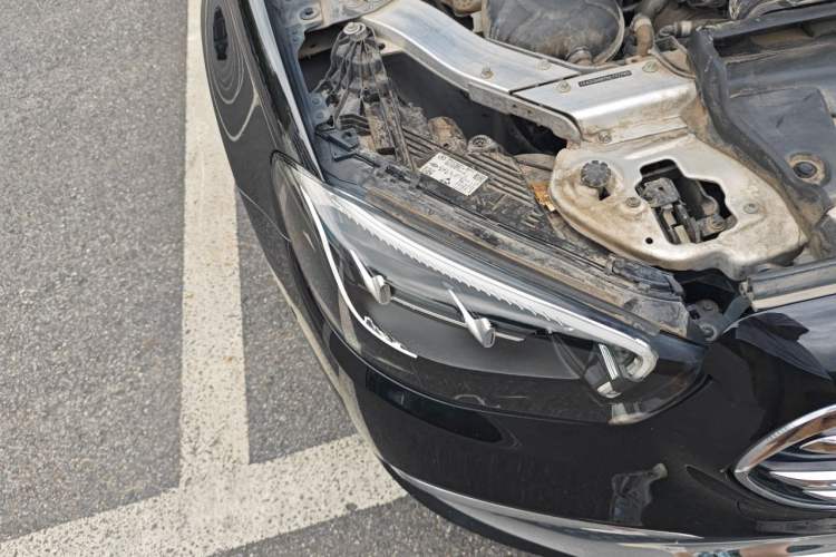Used Mercedes-Benz E-Class 2021 Facelift E 260 L Sport Edition Right Front Headlight