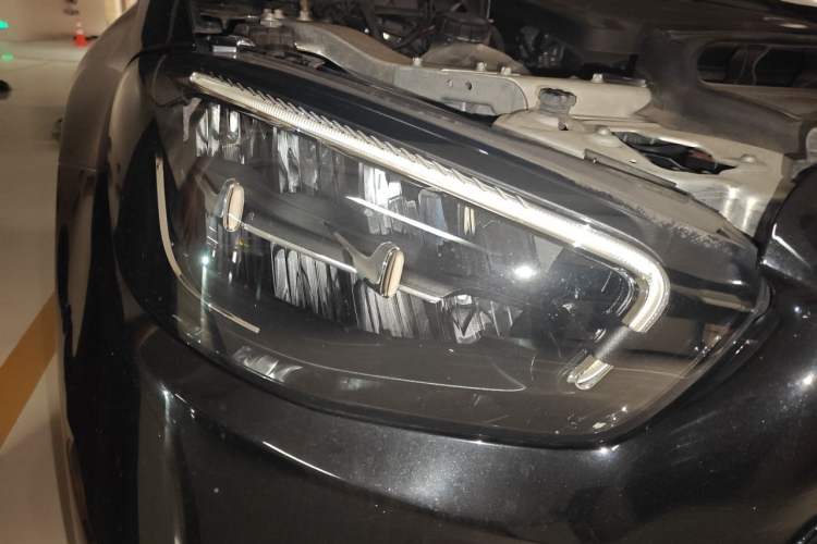 Used Mercedes-Benz E-Class 2021 Restyled E 300 L Sporty and Stylish Edition Right Front Headlight