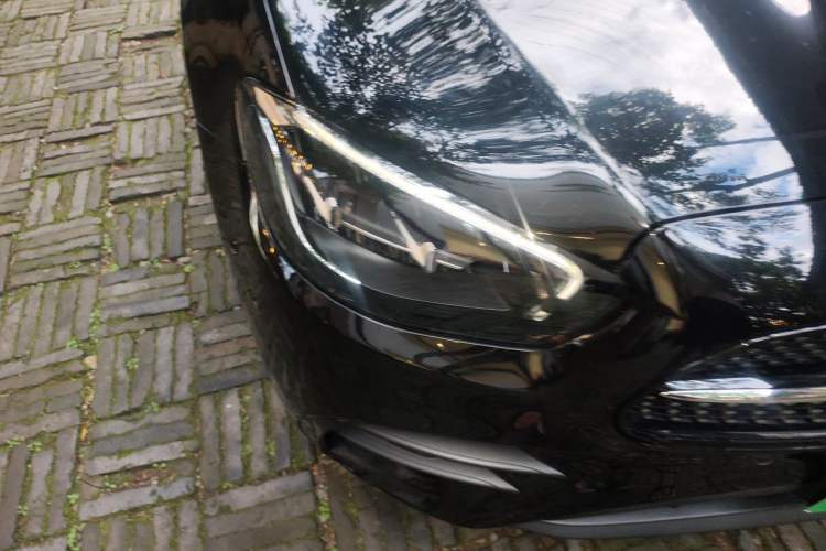 Used Mercedes-Benz E-Class 2021 Updated E 260 Fashion Sport Edition Right Front Headlight