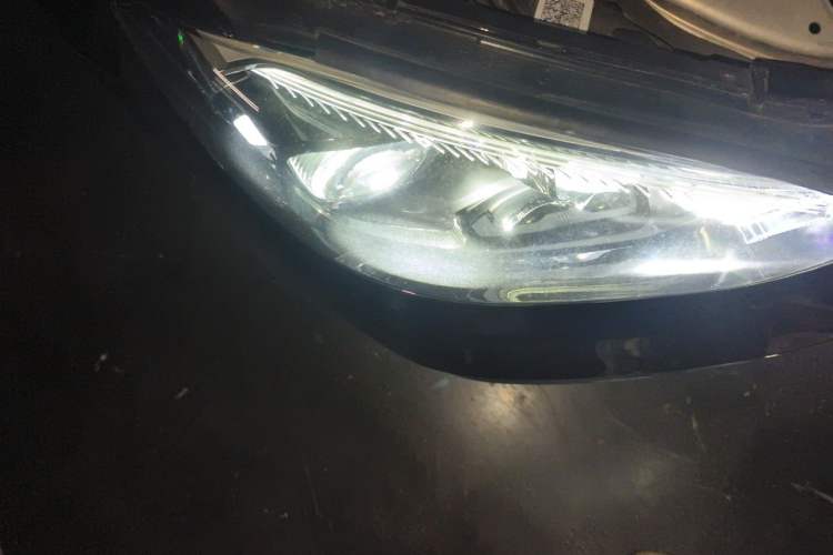 Used Mercedes-Benz E-Class 2021 Facelifted E 300 L Prestige Edition Right Front Headlight