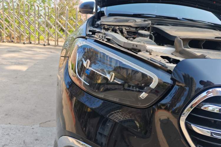 Used Mercedes-Benz E-Class 2021 E 260 L Sport Edition Right Front Headlight