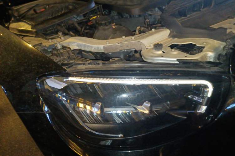 Used Mercedes-Benz E-Class 2021 Restyled E 300 L Sporty and Stylish Edition Right Front Headlight