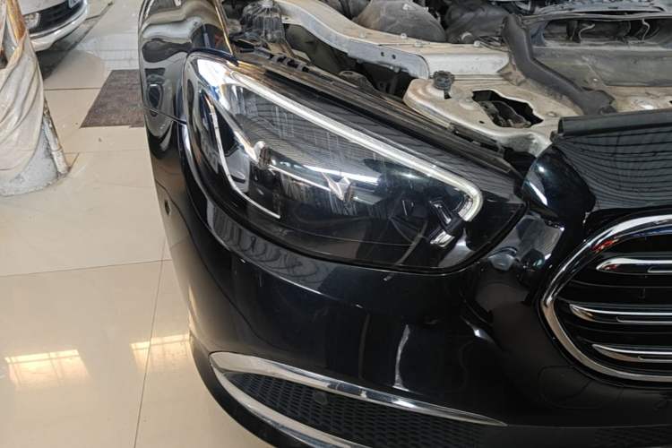 Used Mercedes-Benz E-Class 2021 Restyled E 300 L Luxury Edition Right Front Headlight