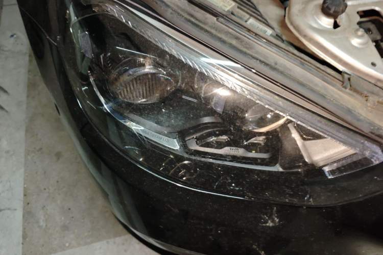 Used Mercedes-Benz E-Class 2021 E 300 L Premium Edition Right Front Headlight