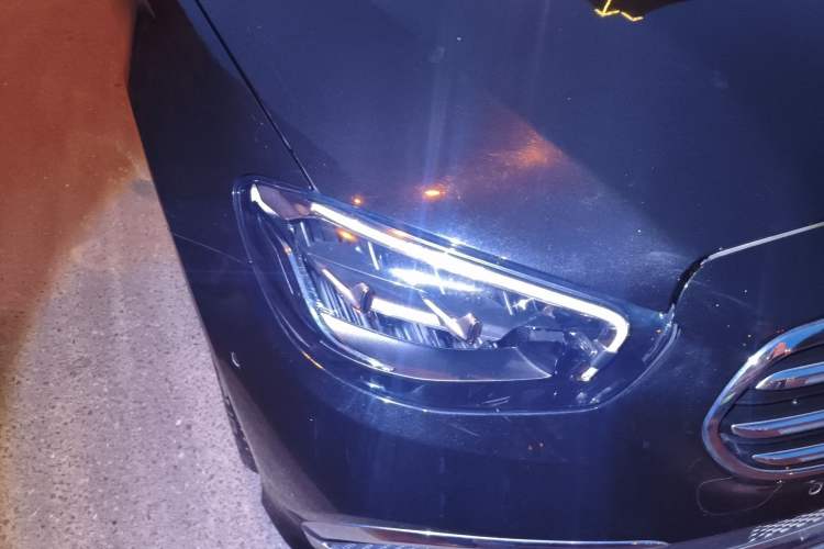 Used Mercedes-Benz E-Class 2021 Restyled E 300 L Luxury Edition Right Front Headlight