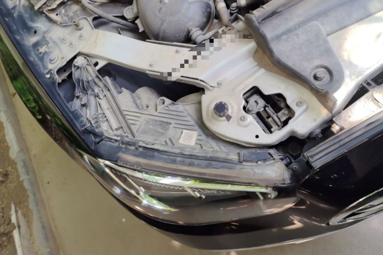 Used Mercedes-Benz E-Class 2021 Facelift E 300 L Stylish Edition Right Front Headlight