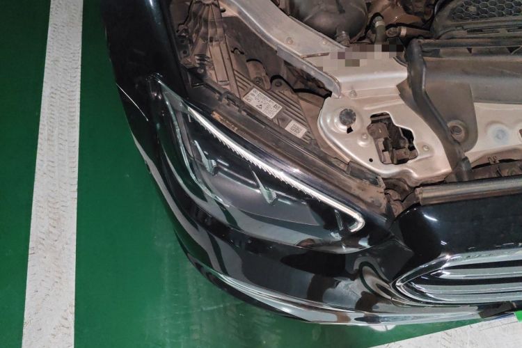 Used Mercedes-Benz E-Class 2021 Facelift E 300 L Stylish Edition Right Front Headlight