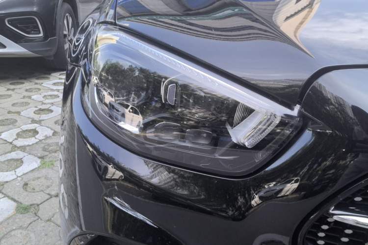 Used Mercedes-Benz E-Class 2021 Restyled E 300 Sport Edition Right Front Headlight