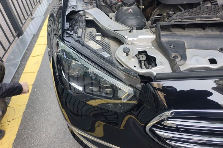 Used Mercedes-Benz E-Class 2021 E 300 L Premium Edition Right Front Headlight