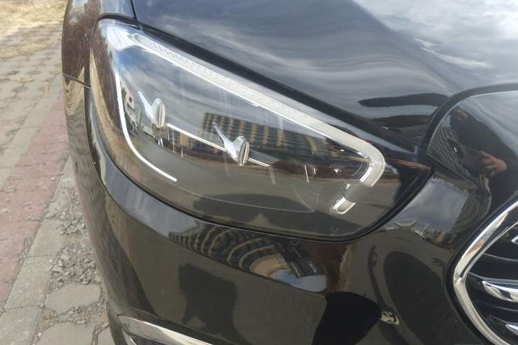 Used Mercedes-Benz E-Class 2021 Facelift E 300 L Stylish Edition Right Front Headlight