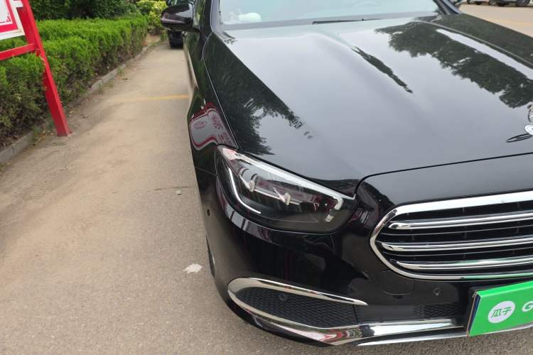Used Mercedes-Benz E-Class 2021 E 300 L Sporty and Stylish Model Right Front Headlight