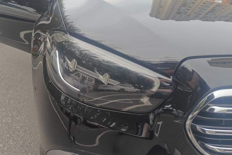 Used Mercedes-Benz E-Class 2021 E 300 L Sporty and Stylish Model Right Front Headlight