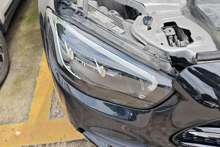 Used Mercedes-Benz E-Class 2021 E 300 L Sport Luxury Edition Right Front Headlight