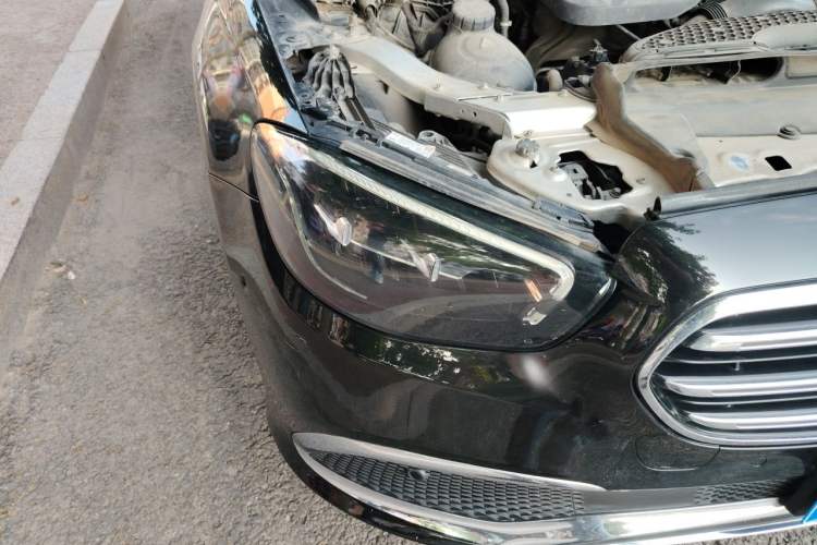 Used Mercedes-Benz E-Class 2021 E 300 L Sporty and Stylish Model Right Front Headlight
