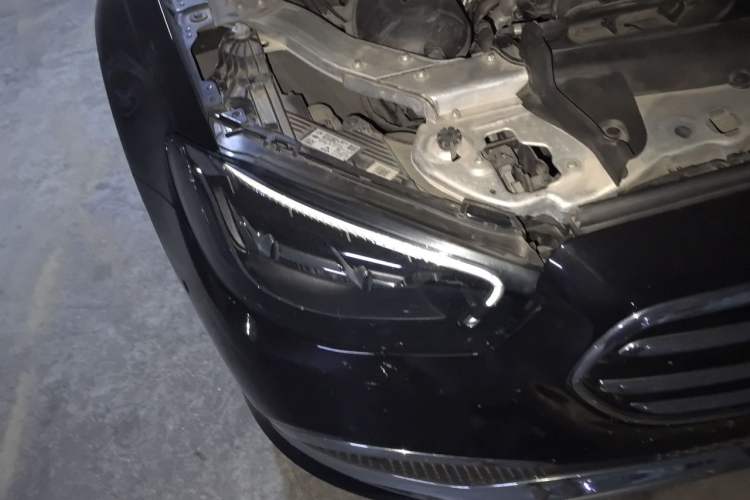 Used Mercedes-Benz E-Class 2021 E 300 L Luxury Model Right Front Headlight