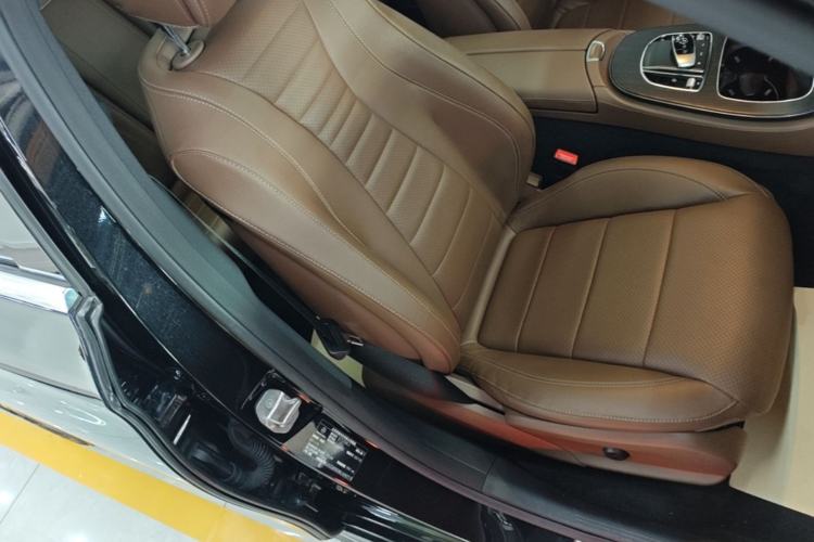 Used Mercedes-Benz E-Class 2021 Restyled E 300 L Sporty and Stylish Edition Right Front Seat