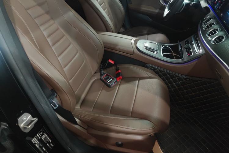 Used Mercedes-Benz E-Class 2021 E 300 L Sporty and Stylish Model Right Front Seat
