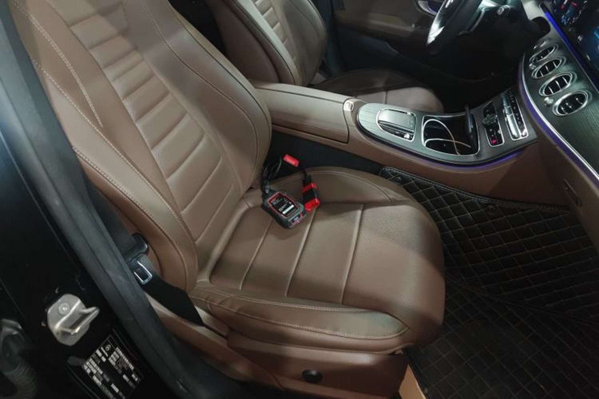 Used Mercedes-Benz E-Class 2021 E 300 L Sporty and Stylish Model Right Front Seat