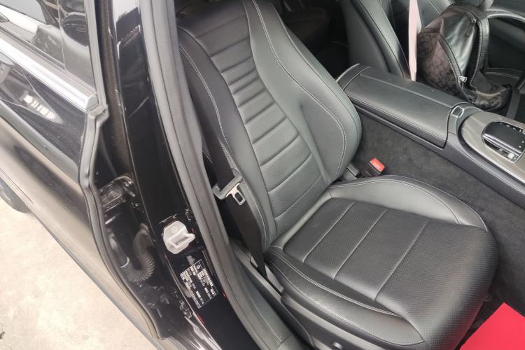 Used Mercedes-Benz E-Class 2021 E 300 L Sporty and Stylish Model Right Front Seat