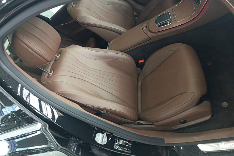 Used Mercedes-Benz E-Class 2021 Facelift E 300 L Stylish Edition Right Front Seat
