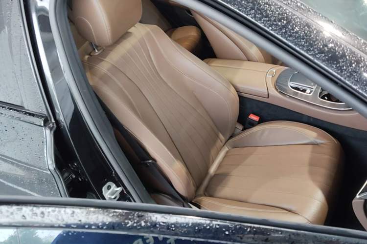 Used Mercedes-Benz E-Class 2021 E 260 Stylish Sports Edition Right Front Seat