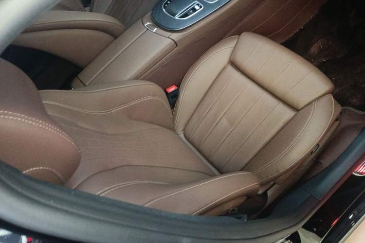 Used Mercedes-Benz E-Class 2021 Updated E 260 Fashion Sport Edition Right Front Seat