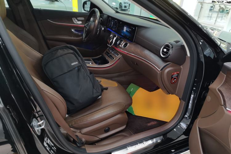 Used Mercedes-Benz E-Class 2021 Restyled E 300 L Luxury Edition Right Front Seat