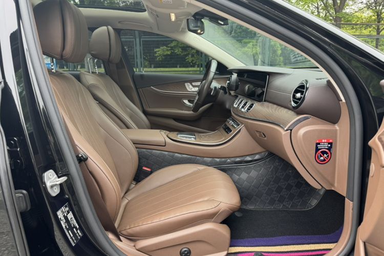 Used Mercedes-Benz E-Class 2021 Restyled E 300 L Luxury Edition Right Front Seat