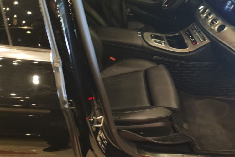 Used Mercedes-Benz E-Class 2021 E 260 L Right Front Seat