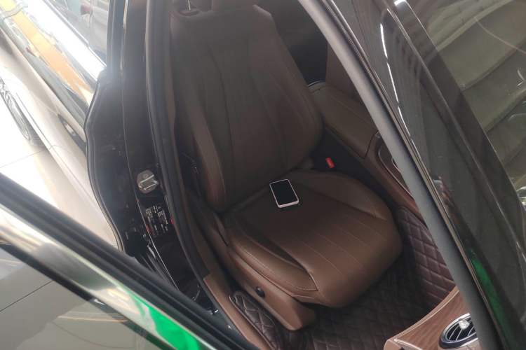 Used Mercedes-Benz E-Class 2021 Facelift E 300 L Stylish Edition Right Front Seat