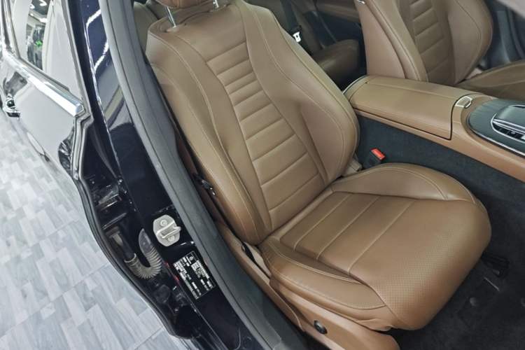 Used Mercedes-Benz E-Class 2021 Restyled E 300 L Sporty and Stylish Edition Right Front Seat