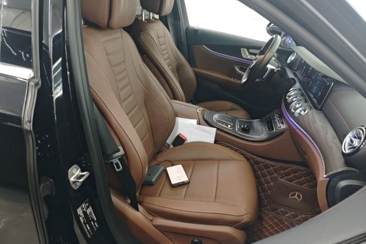 Used Mercedes-Benz E-Class 2021 E 300 L Sport Premium Edition Right Front Seat