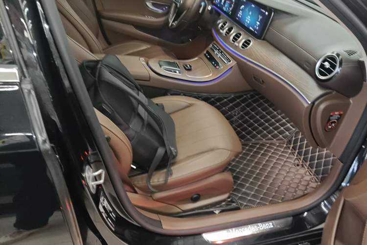 Used Mercedes-Benz E-Class 2021 E 300 L Stylish Model Right Front Seat