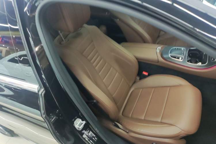 Used Mercedes-Benz E-Class 2021 Restyled E 300 L Sporty and Stylish Edition Right Front Seat
