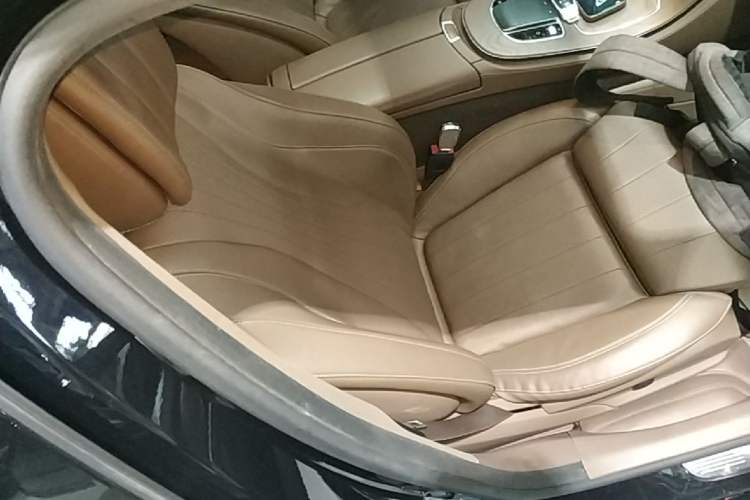 Used Mercedes-Benz E-Class 2021 Facelift E 260 L Right Front Seat