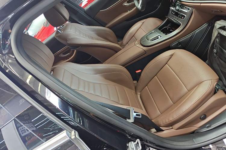 Used Mercedes-Benz E-Class 2021 E 300 L Sporty and Stylish Model Right Front Seat