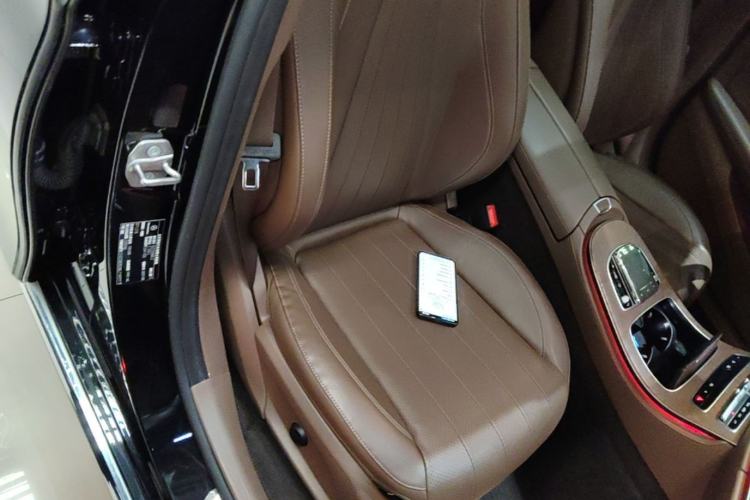 Used Mercedes-Benz E-Class 2021 Restyled E 300 L Luxury Edition Right Front Seat