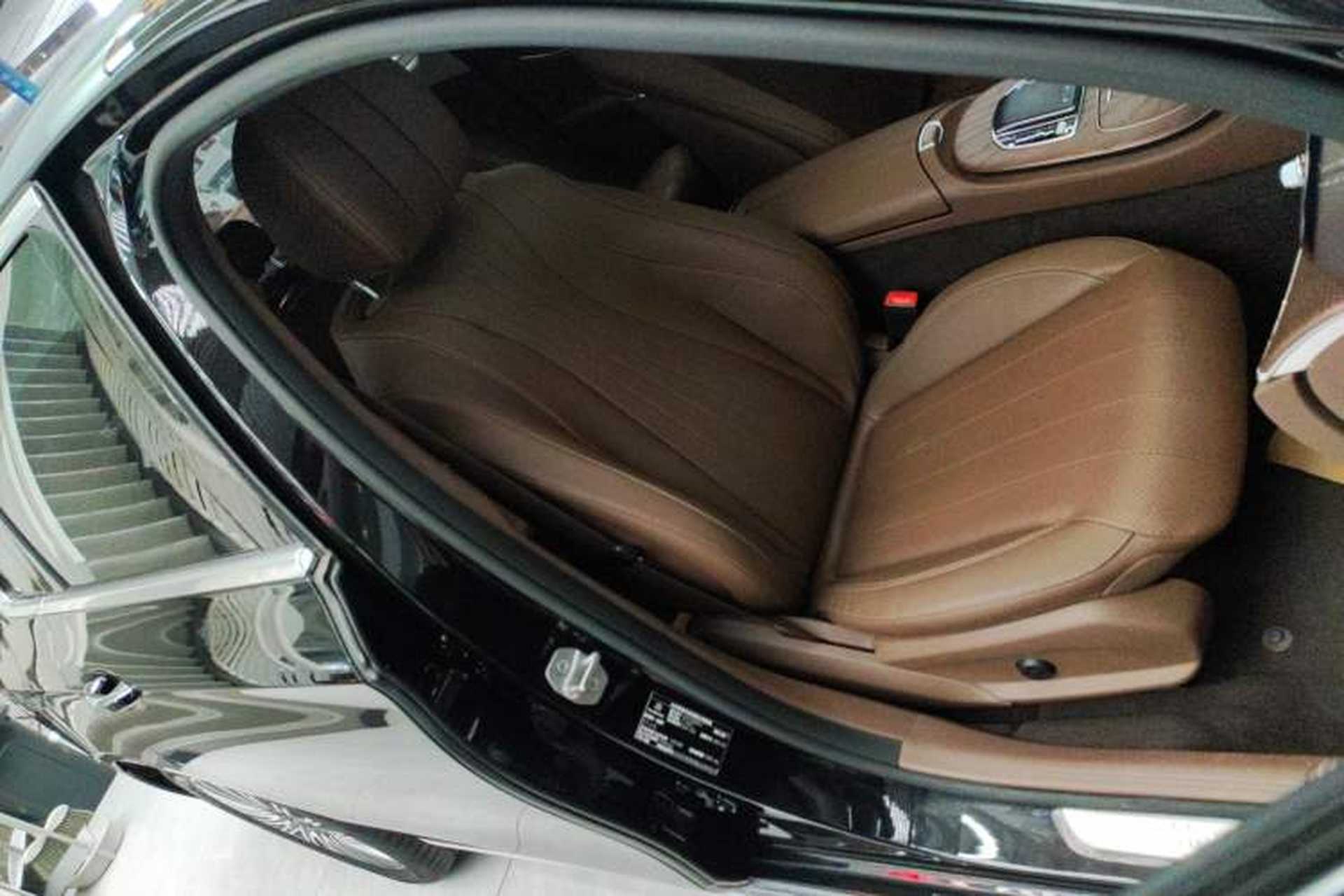 Used Mercedes-Benz E-Class 2021 E 300 L Stylish Model Right Front Seat