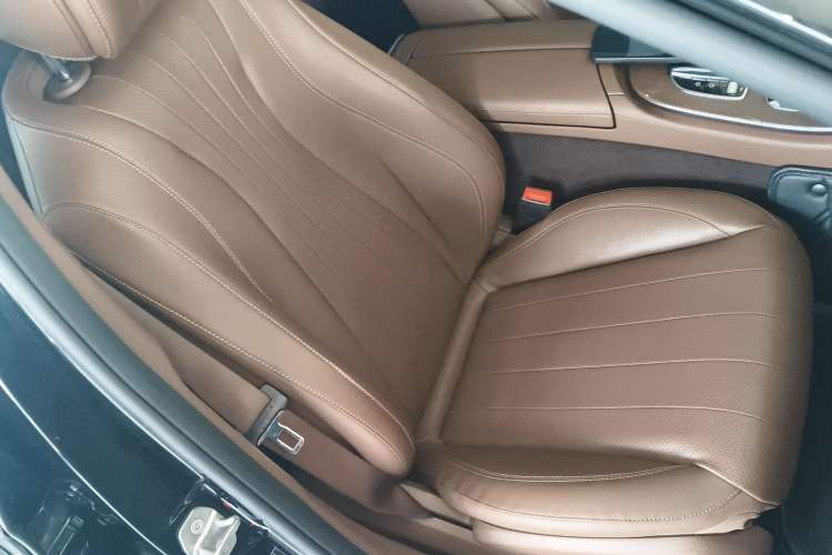 Used Mercedes-Benz E-Class 2021 E 300 L Luxury Model Right Front Seat