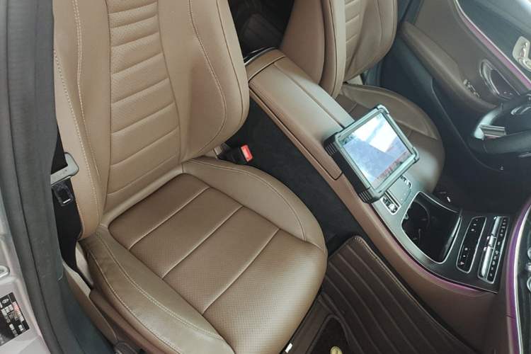 Used Mercedes-Benz E-Class 2021 Restyled E 300 L Sport Luxury Edition Right Front Seat